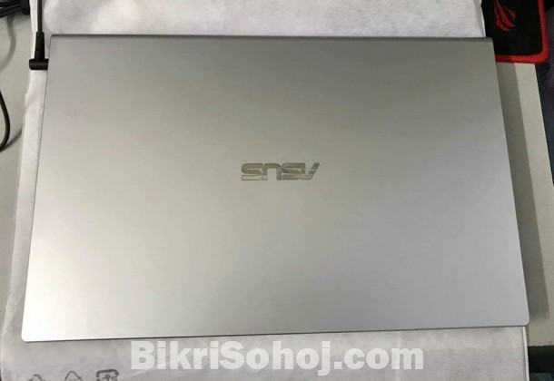 Asus 6month used laptop